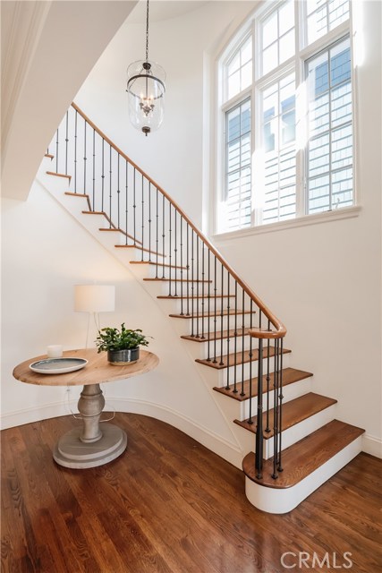 Winding staircase