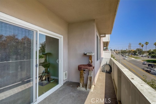 1321 Beryl Street, Redondo Beach, California 90277, 2 Bedrooms Bedrooms, ,2 BathroomsBathrooms,Residential,Sold,Beryl,PW21135198