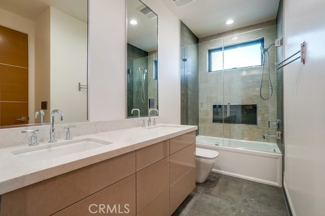 521 Helberta Avenue, Redondo Beach, California 90277, 4 Bedrooms Bedrooms, ,3 BathroomsBathrooms,Residential,Sold,Helberta,SB19088015