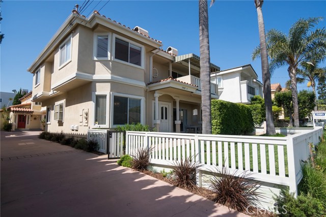 1932 Graham Avenue, Redondo Beach, California 90278, 4 Bedrooms Bedrooms, ,2 BathroomsBathrooms,Residential,Sold,Graham,SB18127295