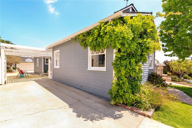 1515 2nd Street, Manhattan Beach, California 90266, 4 Bedrooms Bedrooms, ,2 BathroomsBathrooms,Residential,Sold,2nd,SB18129049