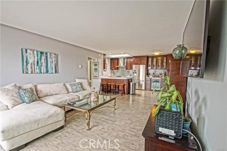 77 15th Street, Hermosa Beach, California 90254, 2 Bedrooms Bedrooms, ,2 BathroomsBathrooms,Residential,Sold,15th,SB20230357