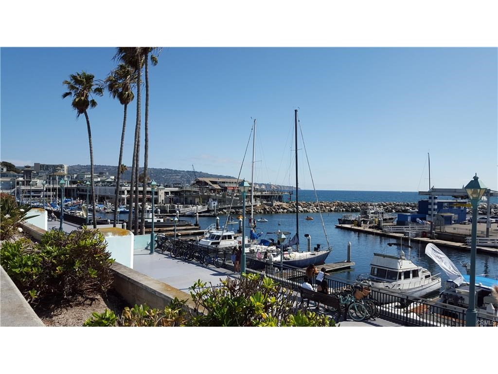 650 The Village, Redondo Beach, California 90277, 1 Bedroom Bedrooms, ,1 BathroomBathrooms,Residential,Sold,The Village,SB17195132