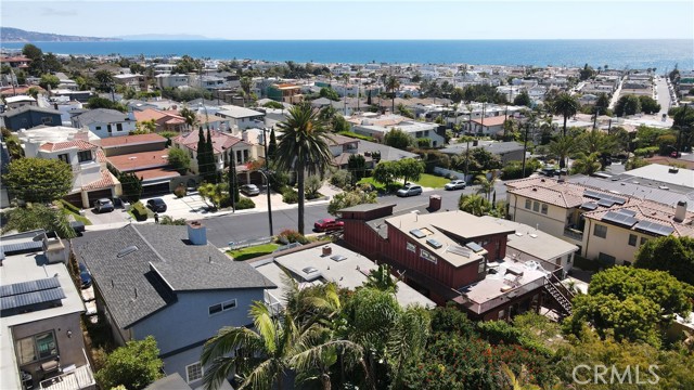 931 Duncan Avenue, Manhattan Beach, California 90266, 3 Bedrooms Bedrooms, ,1 BathroomBathrooms,Residential,Sold,Duncan,SB21139038