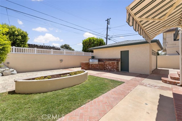 Plenty of room to entertain