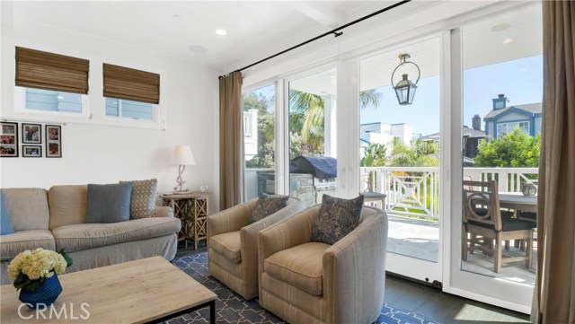 549 3rd Street, Manhattan Beach, California 90266, 5 Bedrooms Bedrooms, ,5 BathroomsBathrooms,Residential,Sold,3rd,SB21052350