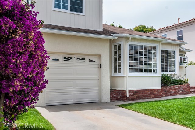 1330 21st Street, Manhattan Beach, California 90266, 4 Bedrooms Bedrooms, ,2 BathroomsBathrooms,Residential,Sold,21st,SB17175010