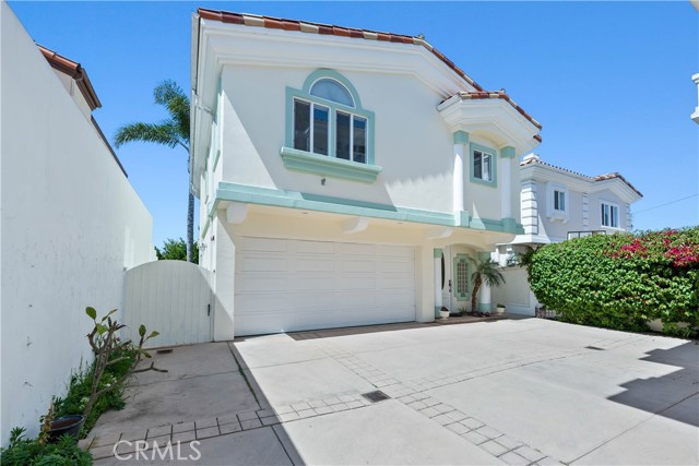 625 Lucia Avenue, Redondo Beach, California 90277, 4 Bedrooms Bedrooms, ,3 BathroomsBathrooms,Residential,Sold,Lucia,SB21088056