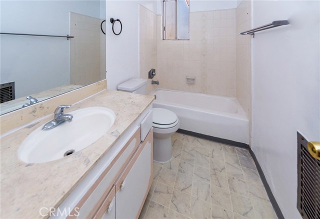  Income Home for Sale in Los Angeles, California