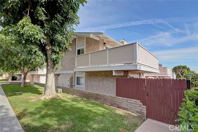 2300 Carnegie Lane, Redondo Beach, California 90278, 3 Bedrooms Bedrooms, ,2 BathroomsBathrooms,Residential,Sold,Carnegie,SB18281949
