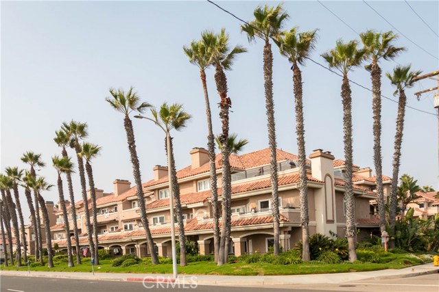 Photo of 1900 Pacific Coast #2, Huntington Beach, CA 92648