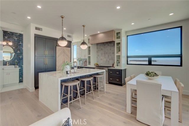 124 39th Street, Manhattan Beach, California 90266, 3 Bedrooms Bedrooms, ,2 BathroomsBathrooms,Residential,Sold,39th,SB20089804