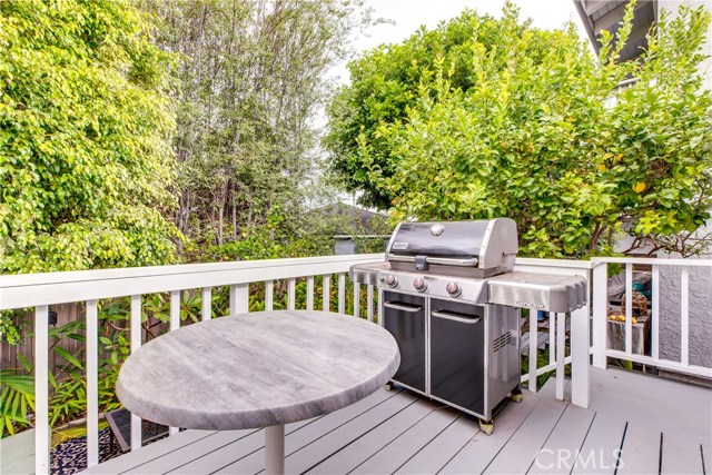 1201 20th Place, Hermosa Beach, California 90254, 2 Bedrooms Bedrooms, ,1 BathroomBathrooms,Residential,Sold,20th,SB20009465