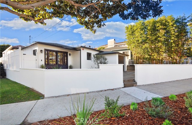 1019 Spencer Street, Redondo Beach, California 90277, 3 Bedrooms Bedrooms, ,2 BathroomsBathrooms,Residential,Sold,Spencer,SB18286232