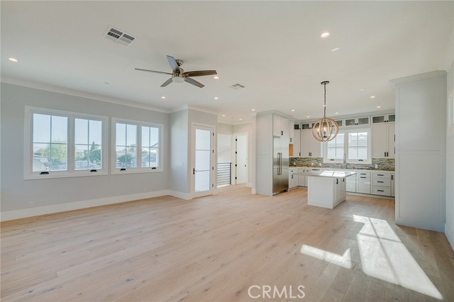 1920 Gates Ave, Redondo Beach, California 90278, 4 Bedrooms Bedrooms, ,4 BathroomsBathrooms,Residential,Sold,Gates Ave,SB21054568