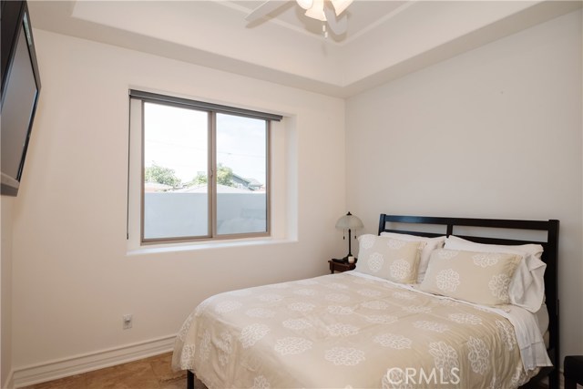 2104 Warfield Avenue, Redondo Beach, California 90278, 5 Bedrooms Bedrooms, ,2 BathroomsBathrooms,Residential,Sold,Warfield,SB20202226