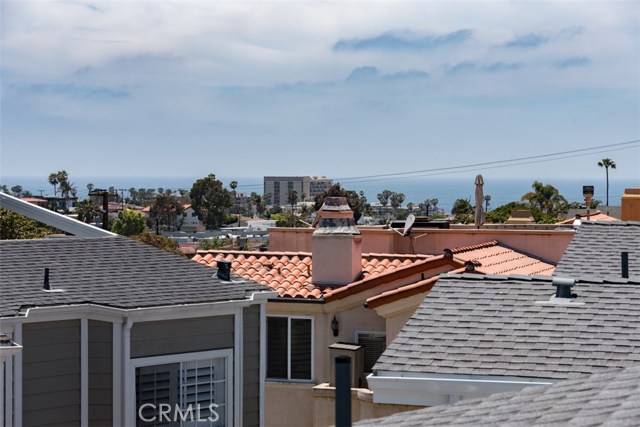 223 Lucia, Redondo Beach, California 90277, 4 Bedrooms Bedrooms, ,3 BathroomsBathrooms,Residential,Sold,Lucia,SB18143397