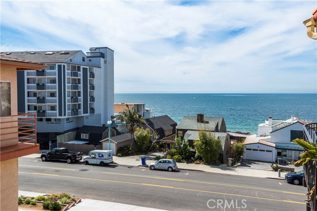 606 Esplanade, Redondo Beach, California 90277, 2 Bedrooms Bedrooms, ,2 BathroomsBathrooms,Residential,Sold,Esplanade,SB18068650