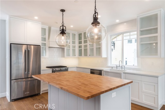 1133 Stanford Avenue, Redondo Beach, California 90278, 3 Bedrooms Bedrooms, ,2 BathroomsBathrooms,Residential,Sold,Stanford,SB19097702