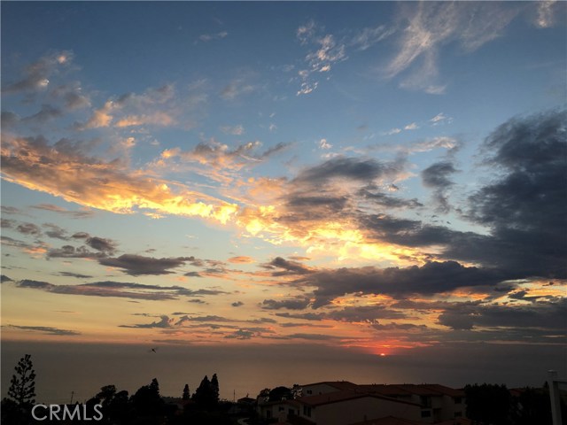 28409 Seamount Drive, Rancho Palos Verdes, California 90275, 4 Bedrooms Bedrooms, ,2 BathroomsBathrooms,Residential,Sold,Seamount,PV18047041