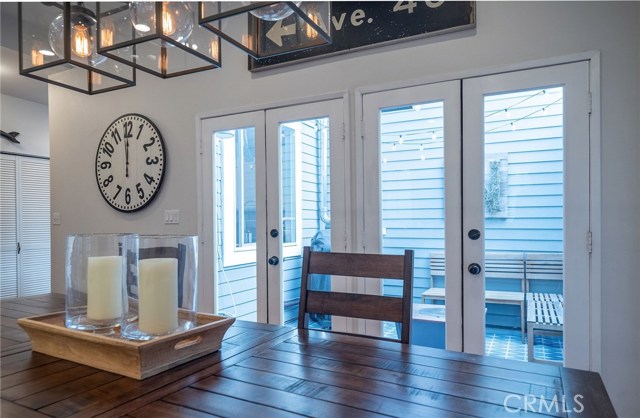 1304 12th Street, Manhattan Beach, California 90266, 2 Bedrooms Bedrooms, ,2 BathroomsBathrooms,Residential,Sold,12th,SB20056135