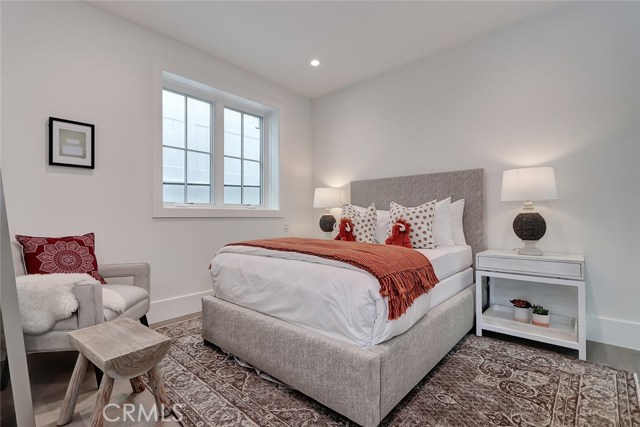 3516 Manhattan Avenue, Manhattan Beach, California 90266, 4 Bedrooms Bedrooms, ,3 BathroomsBathrooms,Residential,Sold,Manhattan,SB20011197