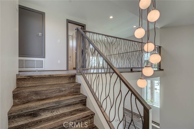 2707 Rockefeller Lane, Redondo Beach, California 90278, 4 Bedrooms Bedrooms, ,5 BathroomsBathrooms,Residential,Sold,Rockefeller,PV19136764