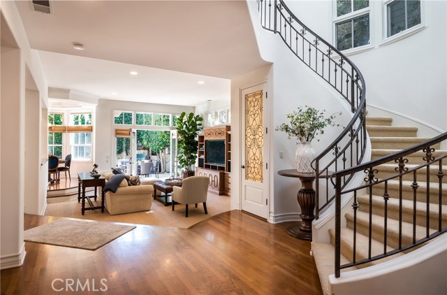 2306 John Street, Manhattan Beach, California 90266, 5 Bedrooms Bedrooms, ,4 BathroomsBathrooms,Residential,Sold,John,SB19259547