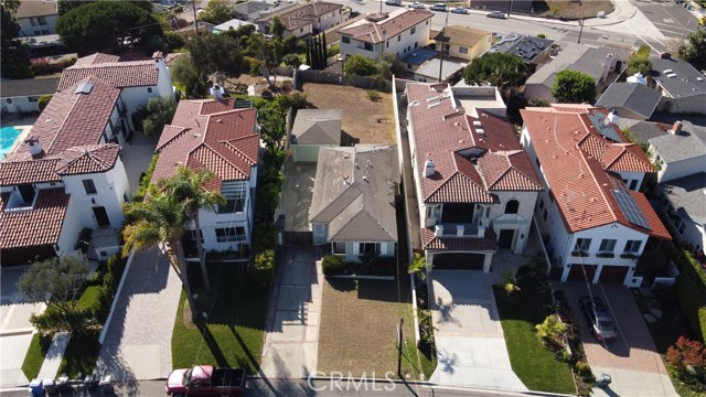708 Rita Street, Redondo Beach, California 90277, 3 Bedrooms Bedrooms, ,2 BathroomsBathrooms,Residential,Sold,Rita,SB20235816