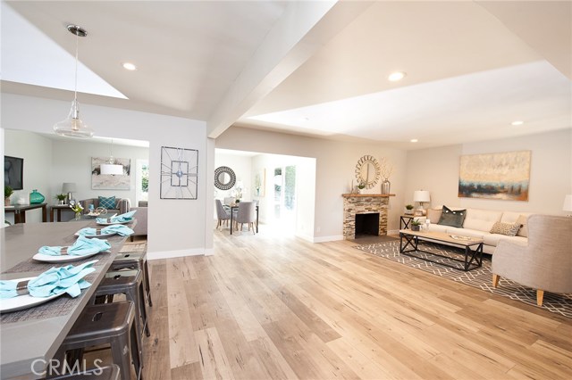 326 Prospect Avenue, Redondo Beach, California 90277, 3 Bedrooms Bedrooms, ,2 BathroomsBathrooms,Residential,Sold,Prospect,OC17090576