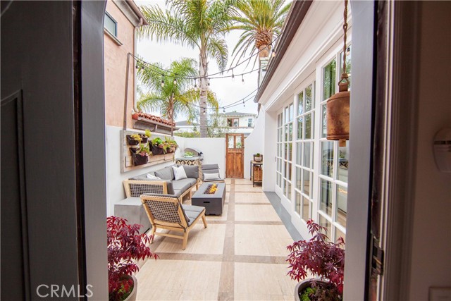 515 23rd Street, Manhattan Beach, California 90266, 3 Bedrooms Bedrooms, ,3 BathroomsBathrooms,Residential,Sold,23rd,SB21052388