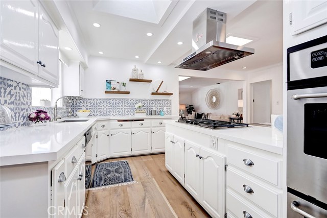 2101 Chestnut Avenue, Manhattan Beach, California 90266, 3 Bedrooms Bedrooms, ,2 BathroomsBathrooms,Residential,Sold,Chestnut,SB20213029