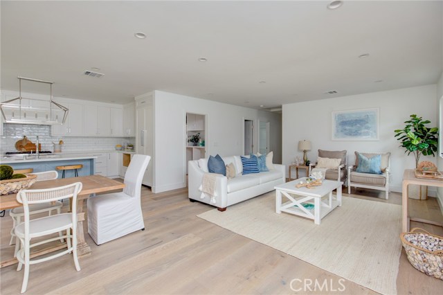 520 Maria Avenue, Redondo Beach, California 90277, 3 Bedrooms Bedrooms, ,2 BathroomsBathrooms,Residential,Sold,Maria,SB19272797