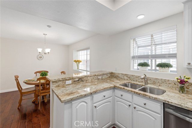 125 Lucia Avenue, Redondo Beach, California 90277, 3 Bedrooms Bedrooms, ,1 BathroomBathrooms,Residential,Sold,Lucia,SB20095543