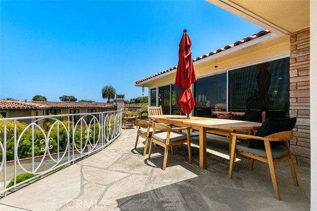 849 Rincon Lane, Palos Verdes Estates, California 90274, 3 Bedrooms Bedrooms, ,2 BathroomsBathrooms,Residential,Sold,Rincon,PV21117002