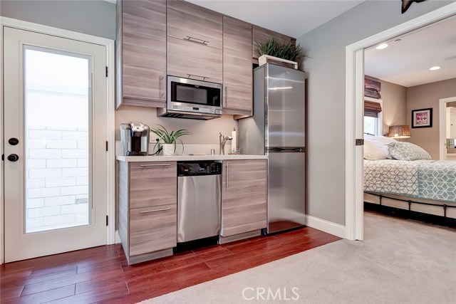 411 Avenue F, Redondo Beach, California 90277, 5 Bedrooms Bedrooms, ,4 BathroomsBathrooms,Residential,Sold,Avenue F,SB20102967