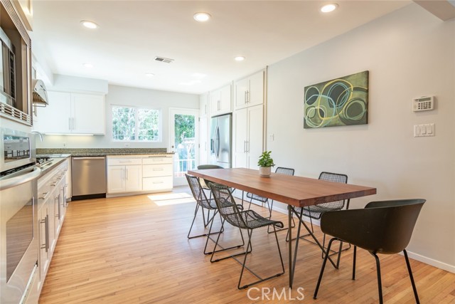 706 Serpentine Street, Redondo Beach, California 90277, 4 Bedrooms Bedrooms, ,2 BathroomsBathrooms,Residential,Sold,Serpentine,SB21039323