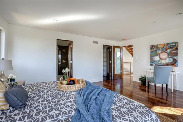 438 Hermosa Avenue, Hermosa Beach, California 90254, 4 Bedrooms Bedrooms, ,3 BathroomsBathrooms,Residential,Sold,Hermosa,PV18010706