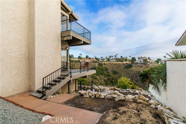 1625 Via Barcelona, Palos Verdes Estates, California 90274, 5 Bedrooms Bedrooms, ,3 BathroomsBathrooms,Residential,Sold,Via Barcelona,PV21111092