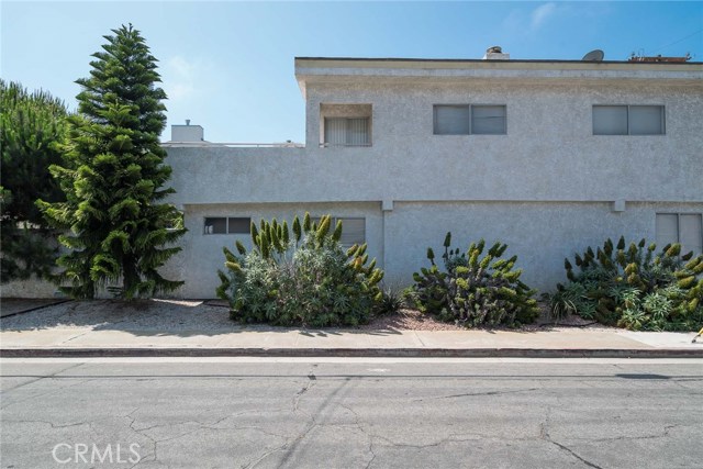 1326 Owosso Avenue, Hermosa Beach, California 90254, 4 Bedrooms Bedrooms, ,3 BathroomsBathrooms,Residential,Sold,Owosso,SB18170594