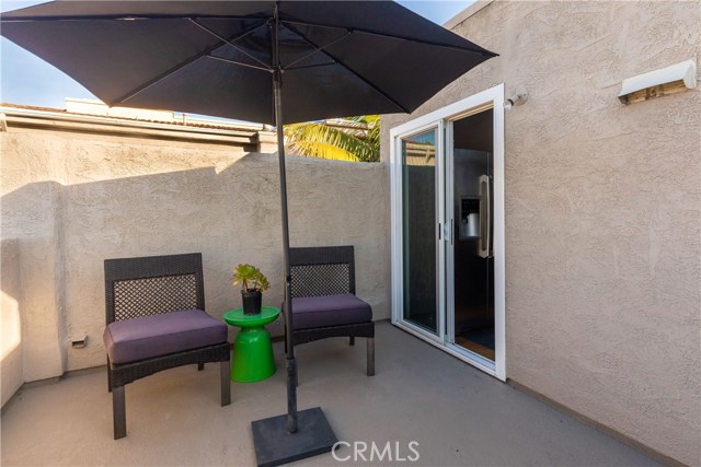 834 Lucia Avenue, Redondo Beach, California 90277, 2 Bedrooms Bedrooms, ,2 BathroomsBathrooms,Residential,Sold,Lucia,SB20066365