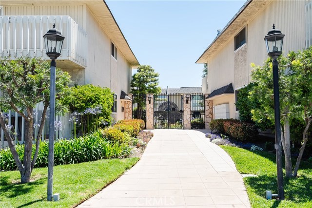 1200 Opal Street, Redondo Beach, California 90277, 3 Bedrooms Bedrooms, ,1 BathroomBathrooms,Residential,Sold,Opal,SB20112814