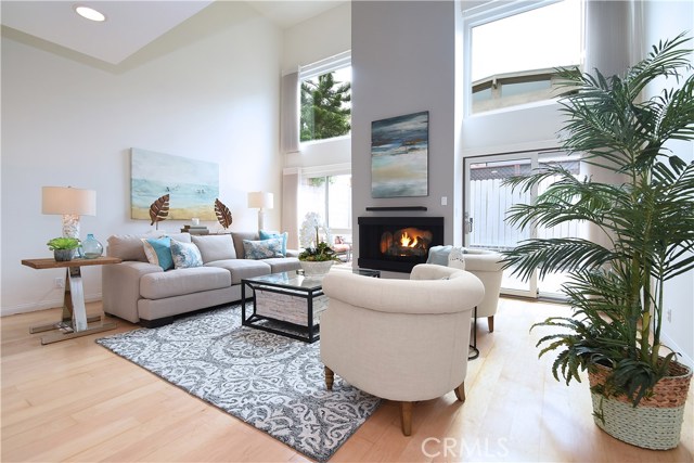 1738 Haynes Lane, Redondo Beach, California 90278, 3 Bedrooms Bedrooms, ,1 BathroomBathrooms,Residential,Sold,Haynes,SB19100682