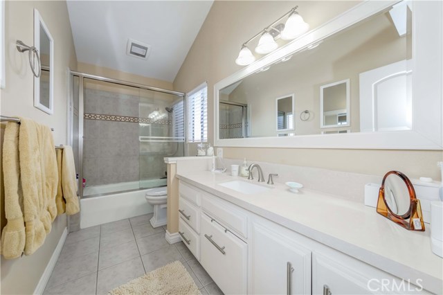 1605 Rindge Lane, Redondo Beach, California 90278, 3 Bedrooms Bedrooms, ,2 BathroomsBathrooms,Residential,Sold,Rindge,SB20157484