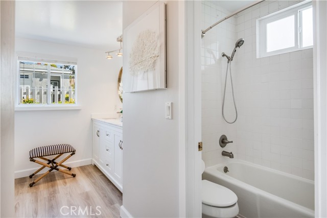 1029 Avenue A, Redondo Beach, California 90277, 3 Bedrooms Bedrooms, ,2 BathroomsBathrooms,Residential,Sold,Avenue A,SB21089960