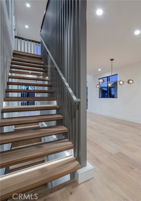 228 Helberta Avenue, Redondo Beach, California 90277, 4 Bedrooms Bedrooms, ,4 BathroomsBathrooms,Residential,Sold,Helberta,PV18015673