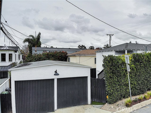 2801 Valley Drive, Manhattan Beach, California 90266, 2 Bedrooms Bedrooms, ,1 BathroomBathrooms,Residential,Sold,Valley,SB19012172