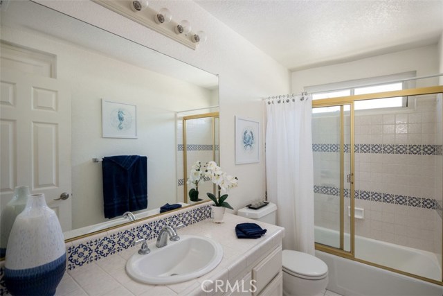 2019 Ernest Avenue, Redondo Beach, California 90278, 3 Bedrooms Bedrooms, ,2 BathroomsBathrooms,Residential,Sold,Ernest,SB20040759