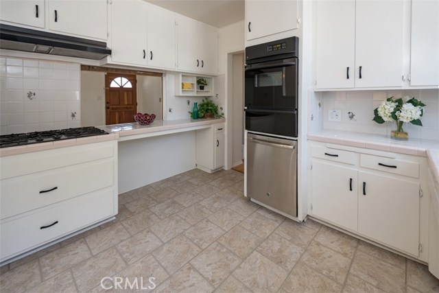 2403 Sebald Avenue, Redondo Beach, California 90278, 3 Bedrooms Bedrooms, ,2 BathroomsBathrooms,Residential,Sold,Sebald,PV18099154