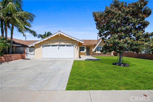 Photo of 17402 Waal Circle, Huntington Beach, CA 92647